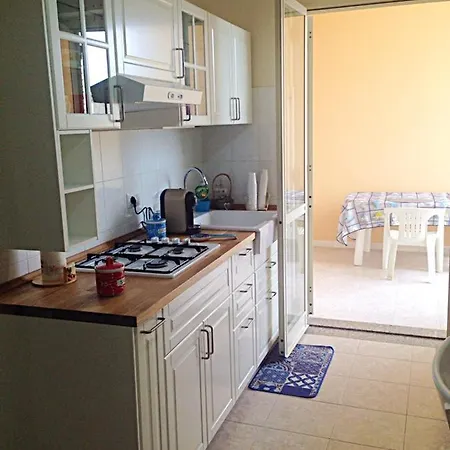 One Bedroom At 700 M Away From The With Sea View Balcony And Wifi 아파트 *