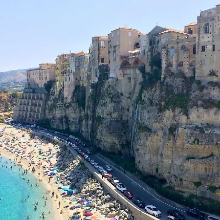 One Bedroom At 700 M Away From The With Sea View Balcony And Wifi *